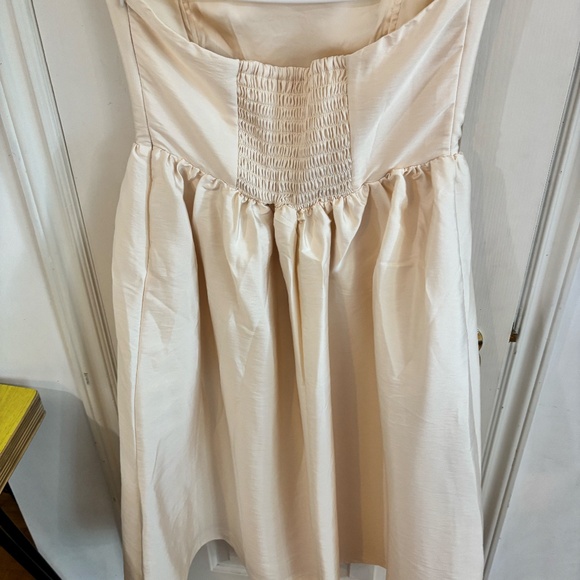 NWT white off white tube empire waist dress so pretty - Picture 3 of 4